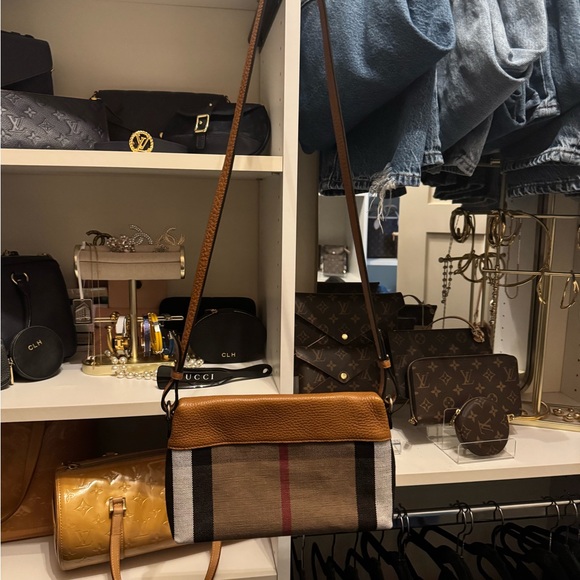 Burberry Tan and Gray small canvas and leather Crossbody Bag - Picture 3 of 7